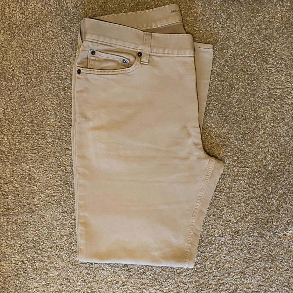 Men’s Banana Republic Tan Khakis